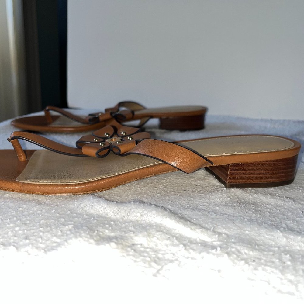 Michael Kors 3/4” heel flower sandals - Picture 4 of 5